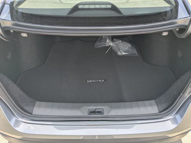 Nuevos NISSAN SENTRA à Estados chez autogozo