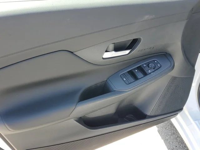 Nuevos NISSAN SENTRA à Estados chez autogozo
