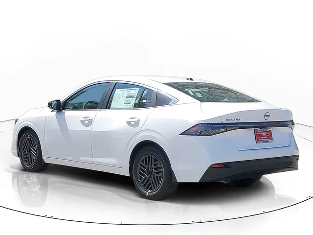 Nuevos NISSAN SENTRA à Estados chez autogozo
