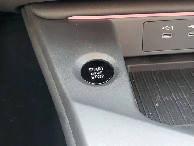 Nuevos NISSAN SENTRA à Estados chez autogozo