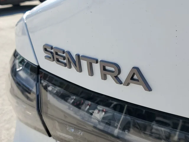 Nuevos NISSAN SENTRA à Estados chez autogozo