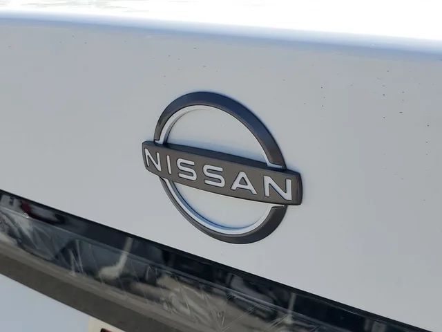Nuevos NISSAN SENTRA à Estados chez autogozo