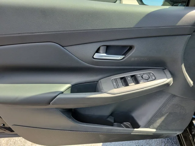 Nuevos NISSAN SENTRA à Estados chez autogozo