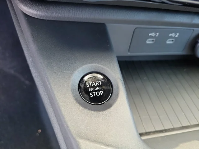 Nuevos NISSAN SENTRA à Estados chez autogozo