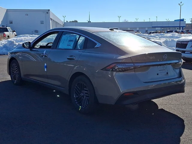 Nuevos NISSAN SENTRA à Estados chez autogozo
