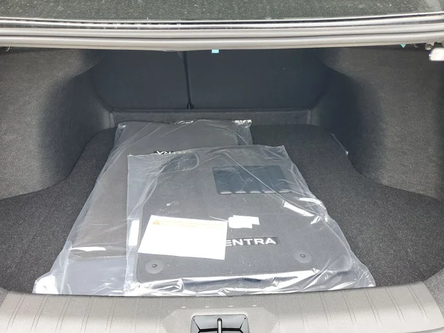Nuevos NISSAN SENTRA à Estados chez autogozo
