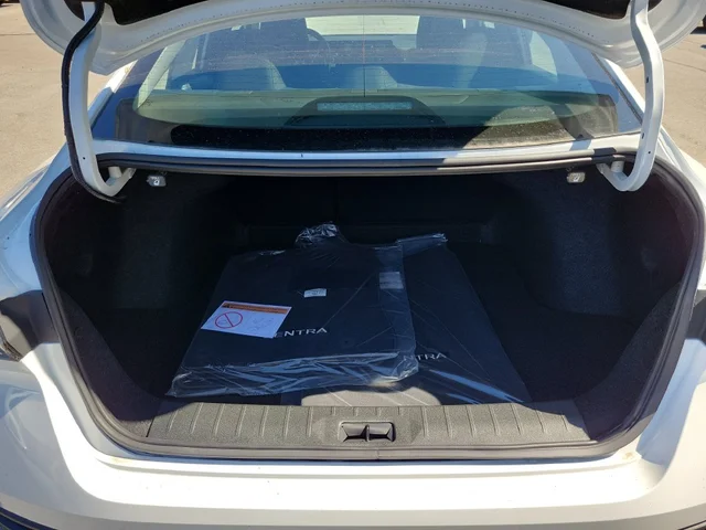 Nuevos NISSAN SENTRA à Estados chez autogozo