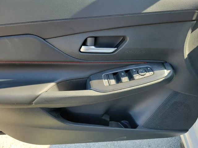 Nuevos NISSAN SENTRA à Estados chez autogozo