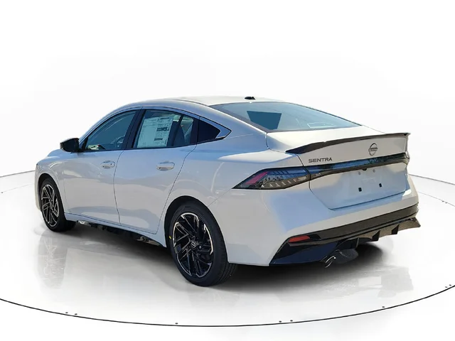 Nuevos NISSAN SENTRA à Estados chez autogozo