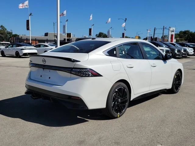 Nuevos NISSAN SENTRA à Estados chez autogozo