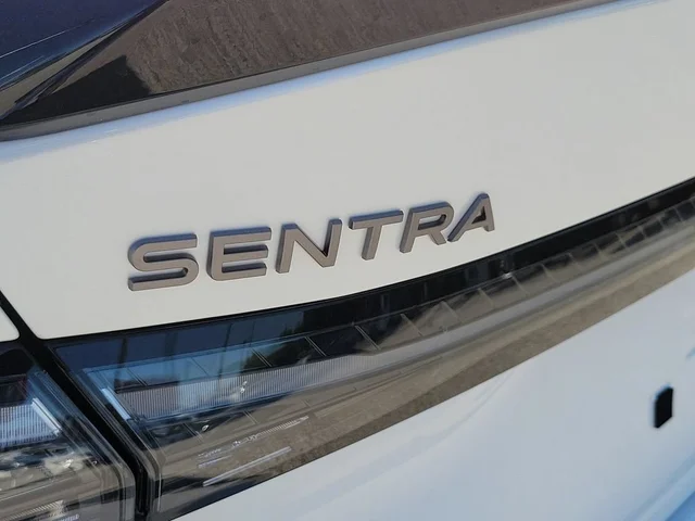 Nuevos NISSAN SENTRA à Estados chez autogozo