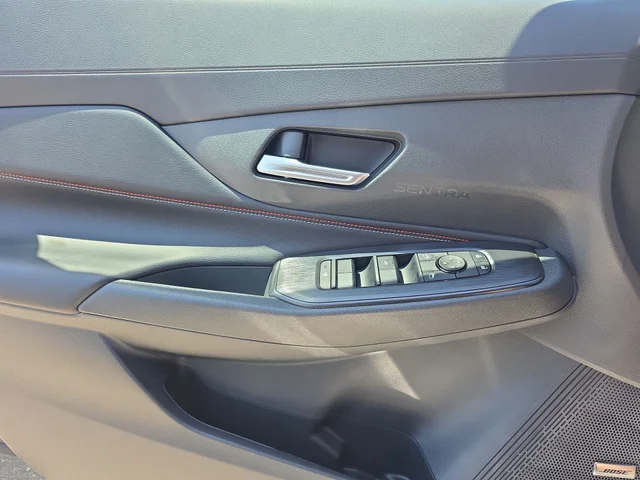 Nuevos NISSAN SENTRA à Estados chez autogozo
