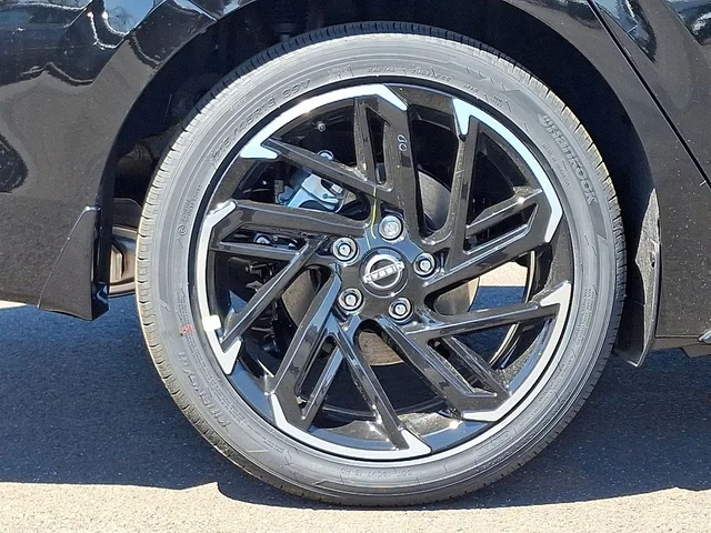 Nuevos NISSAN SENTRA à Estados chez autogozo