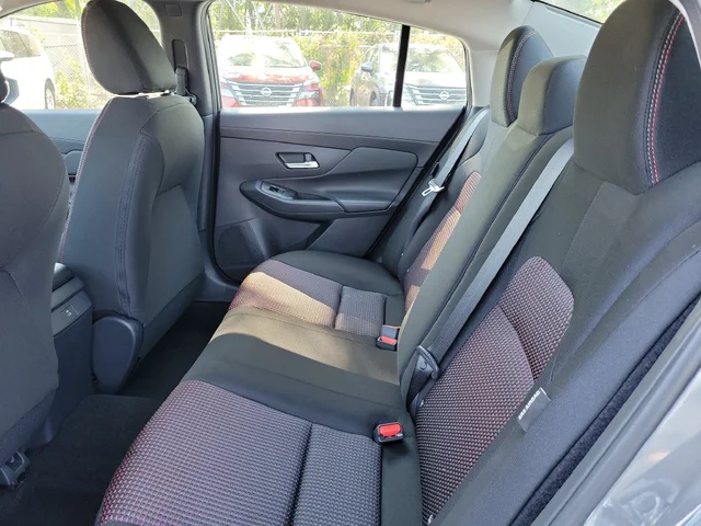 Nuevos NISSAN SENTRA à Estados chez autogozo