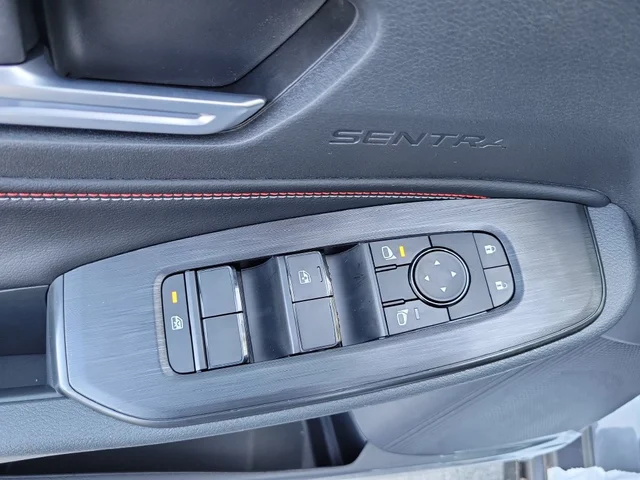 Nuevos NISSAN SENTRA à Estados chez autogozo