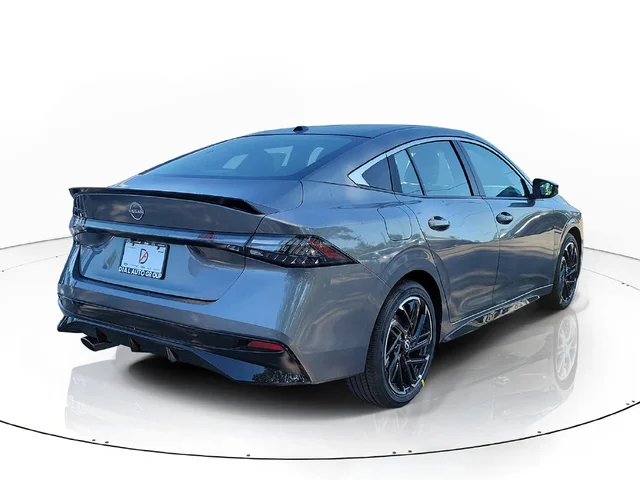 Nuevos NISSAN SENTRA à Estados chez autogozo
