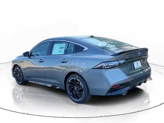 Nuevos NISSAN SENTRA à Estados chez autogozo