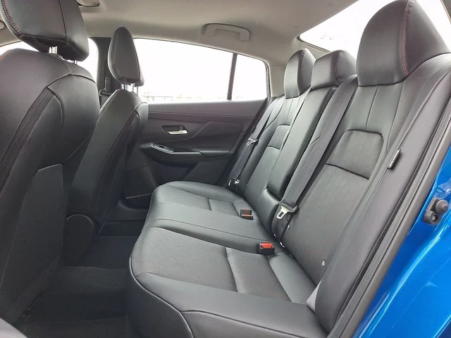 Nuevos NISSAN SENTRA à Estados chez autogozo