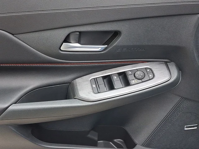 Nuevos NISSAN SENTRA à Estados chez autogozo