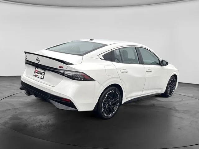 Nuevos NISSAN SENTRA à Estados chez autogozo