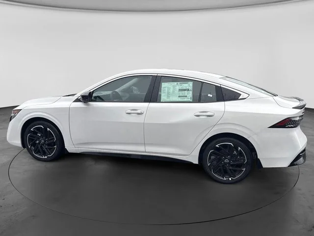 Nuevos NISSAN SENTRA à Estados chez autogozo