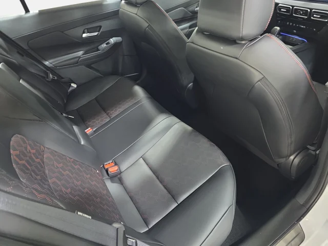 Nuevos NISSAN SENTRA à Estados chez autogozo