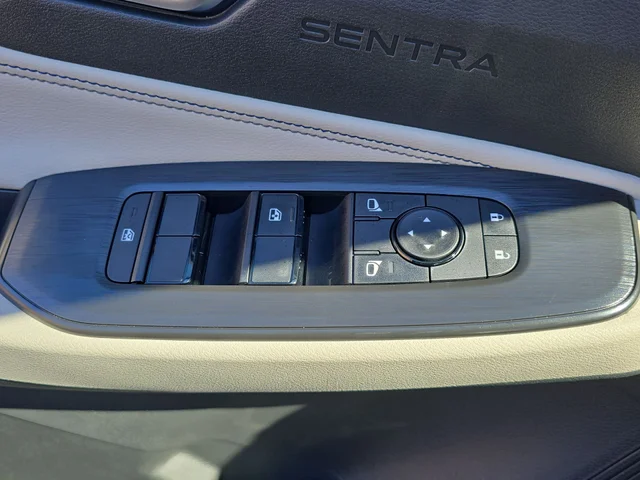 Nuevos NISSAN SENTRA à Estados chez autogozo
