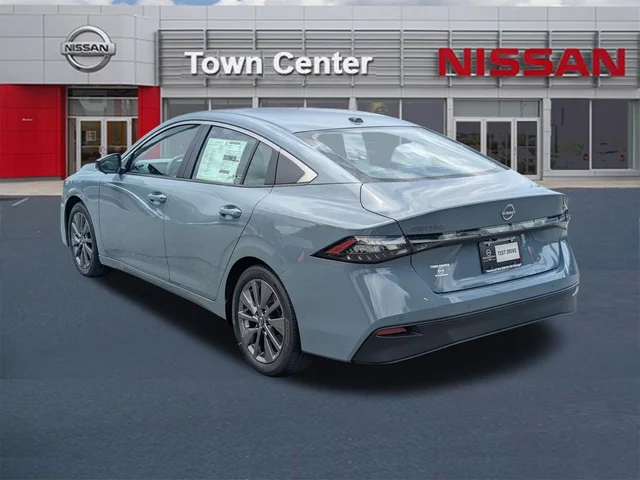 Nuevos NISSAN SENTRA à Estados chez autogozo