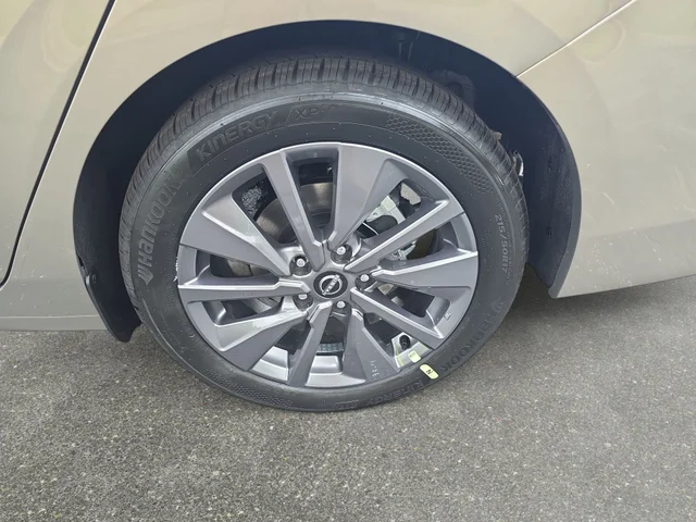 Nuevos NISSAN SENTRA à Estados chez autogozo