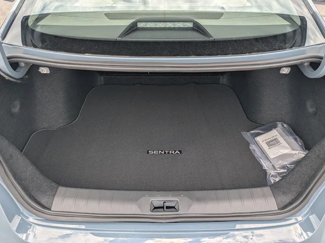 Nuevos NISSAN SENTRA à Estados chez autogozo
