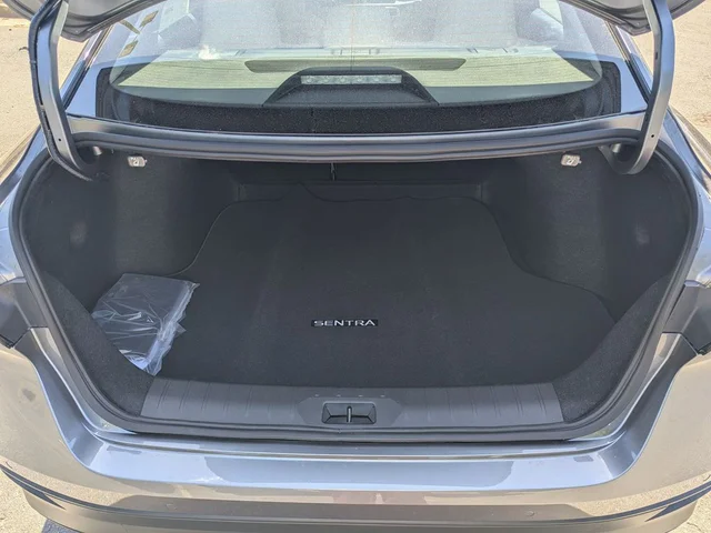 Nuevos NISSAN SENTRA à Estados chez autogozo