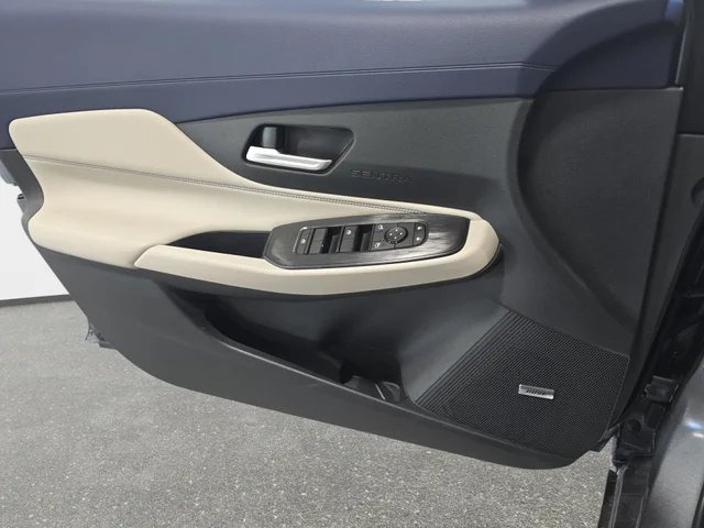 Nuevos NISSAN SENTRA à Estados chez autogozo
