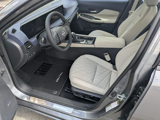Nuevos NISSAN SENTRA à Estados chez autogozo
