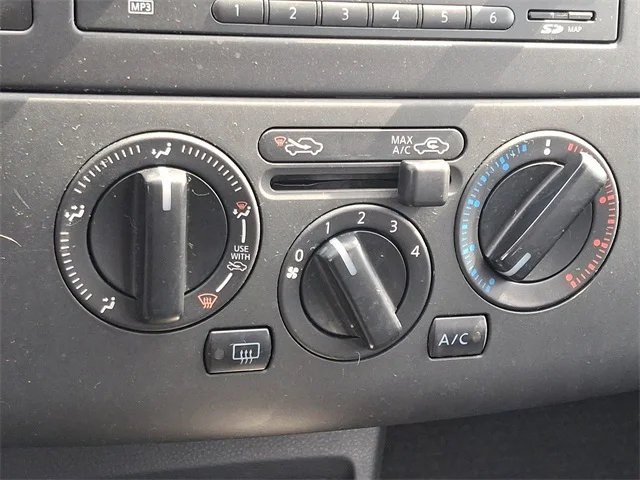 SEMINUEVOS NISSAN Versa a Estados en autogozo