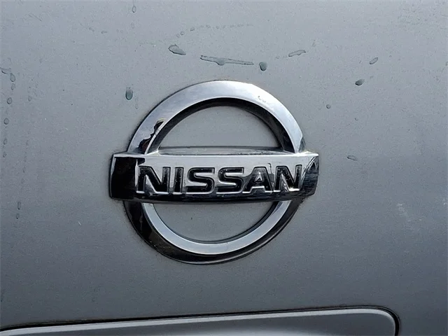 SEMINUEVOS NISSAN Versa a Estados en autogozo