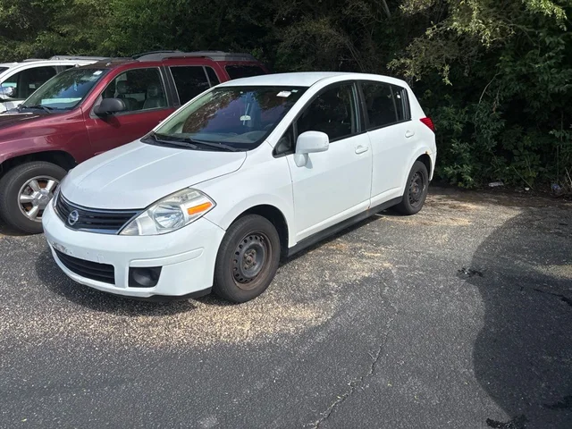 SEMINUEVOS NISSAN Versa a Estados en autogozo