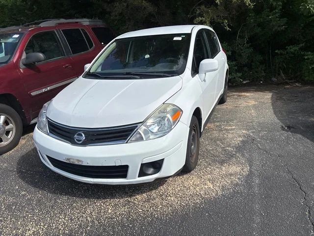 SEMINUEVOS NISSAN Versa a Estados en autogozo