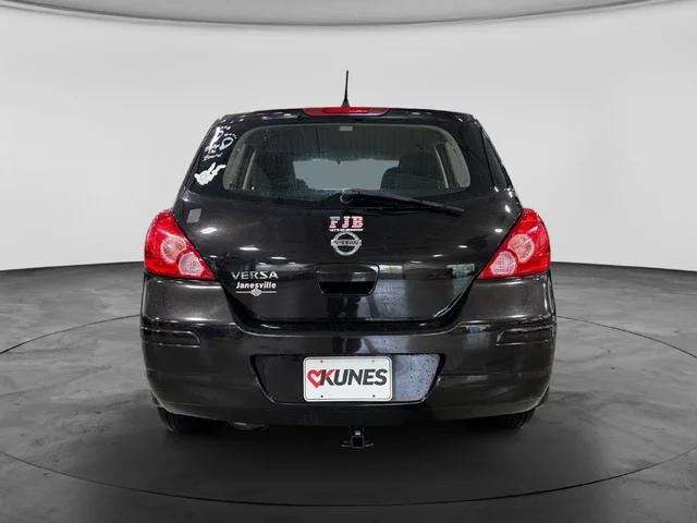 SEMINUEVOS NISSAN Versa a Estados en autogozo