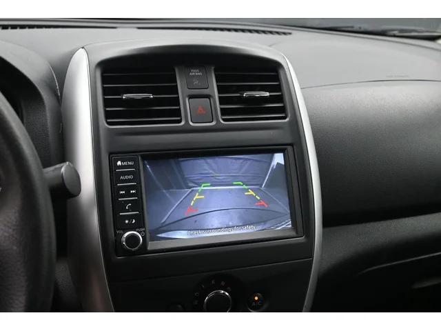 SEMINUEVOS NISSAN Versa a Estados en autogozo