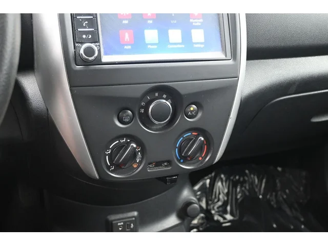 SEMINUEVOS NISSAN Versa a Estados en autogozo