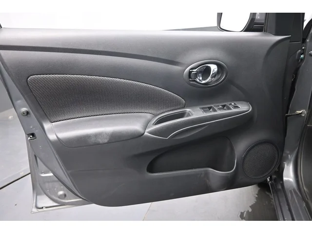 SEMINUEVOS NISSAN Versa a Estados en autogozo