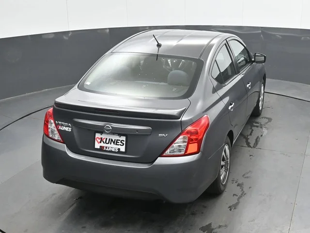 SEMINUEVOS NISSAN Versa a Estados en autogozo