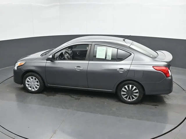 SEMINUEVOS NISSAN Versa a Estados en autogozo