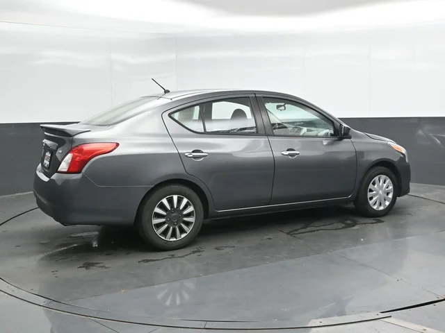 SEMINUEVOS NISSAN Versa a Estados en autogozo