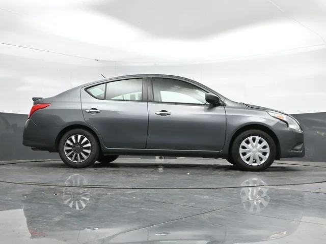 SEMINUEVOS NISSAN Versa a Estados en autogozo