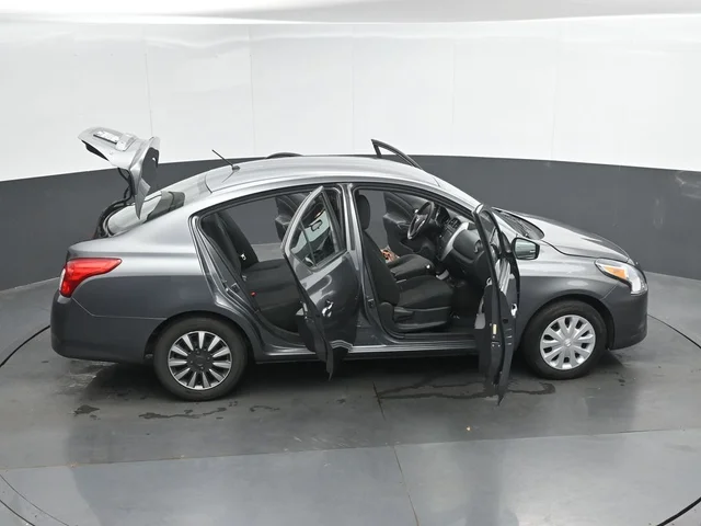 SEMINUEVOS NISSAN Versa a Estados en autogozo