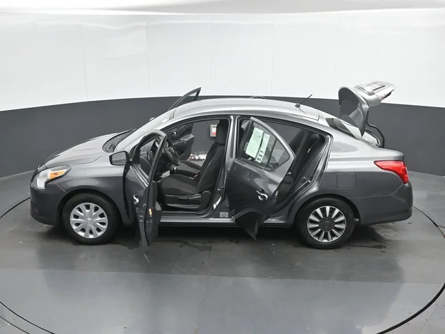 SEMINUEVOS NISSAN Versa a Estados en autogozo
