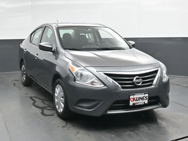 SEMINUEVOS NISSAN Versa a Estados en autogozo