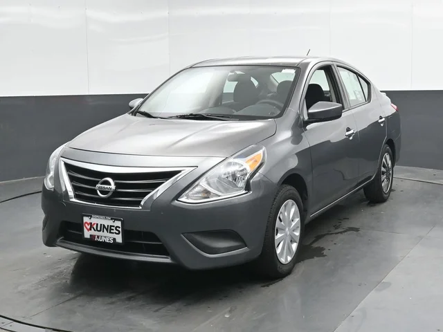 SEMINUEVOS NISSAN Versa a Estados en autogozo