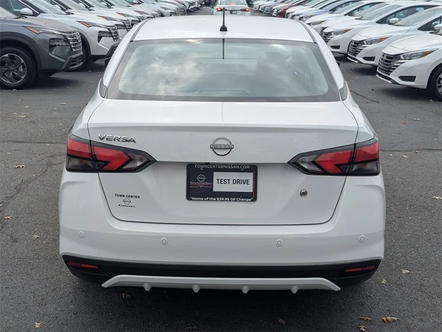 SEMINUEVOS NISSAN Versa at Kennesaw, in Town Center Nissan